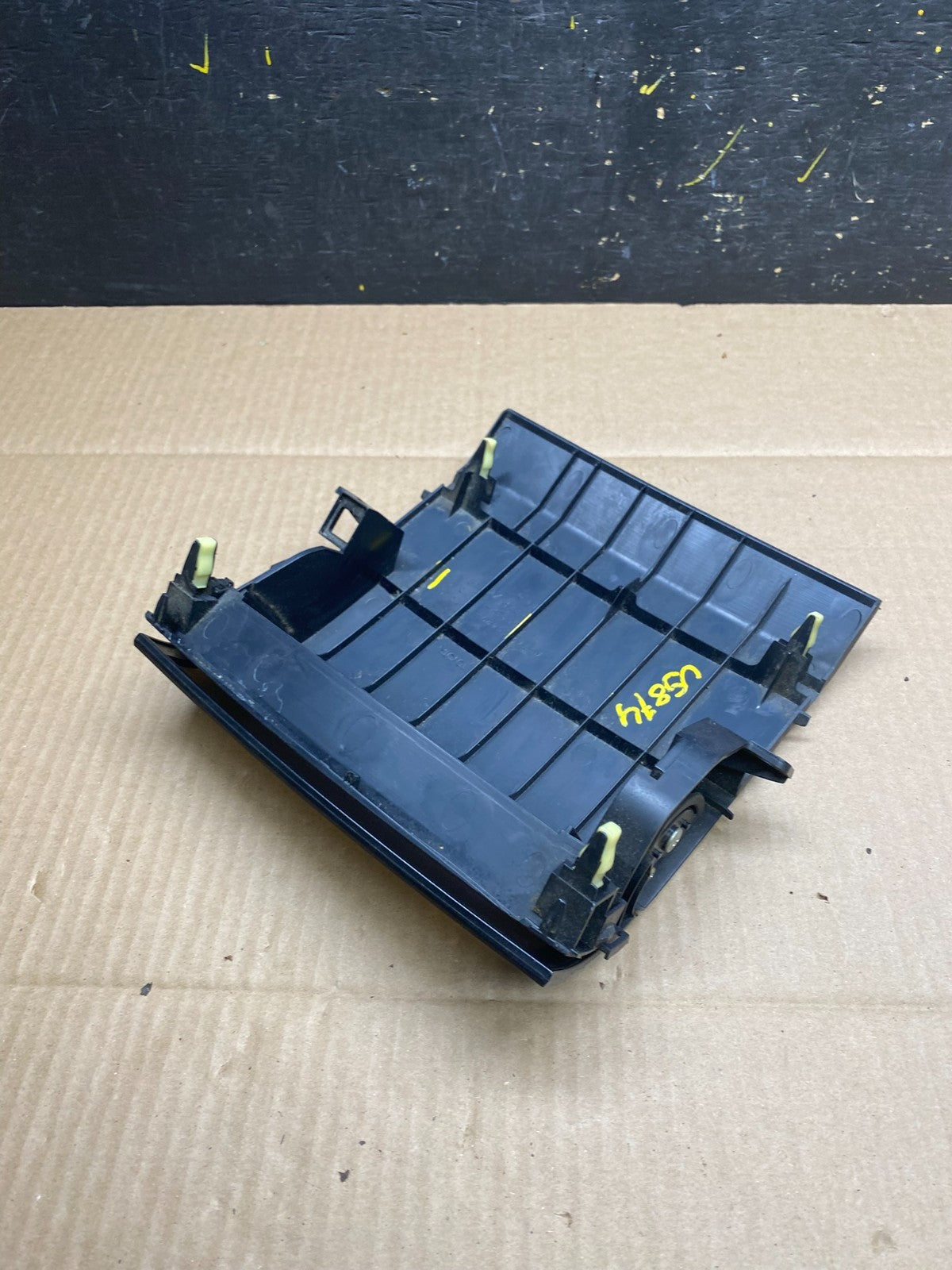 2004 to 2009 Toyota Prius Center Console Storage Trim Bezel U5874 DG5