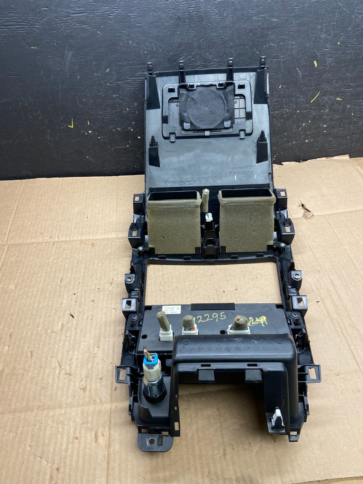 2010 - 2015 Mazda CX-9 Radio Dash Trim Bezel W/Vent AC Climate Control Y2295 DG3