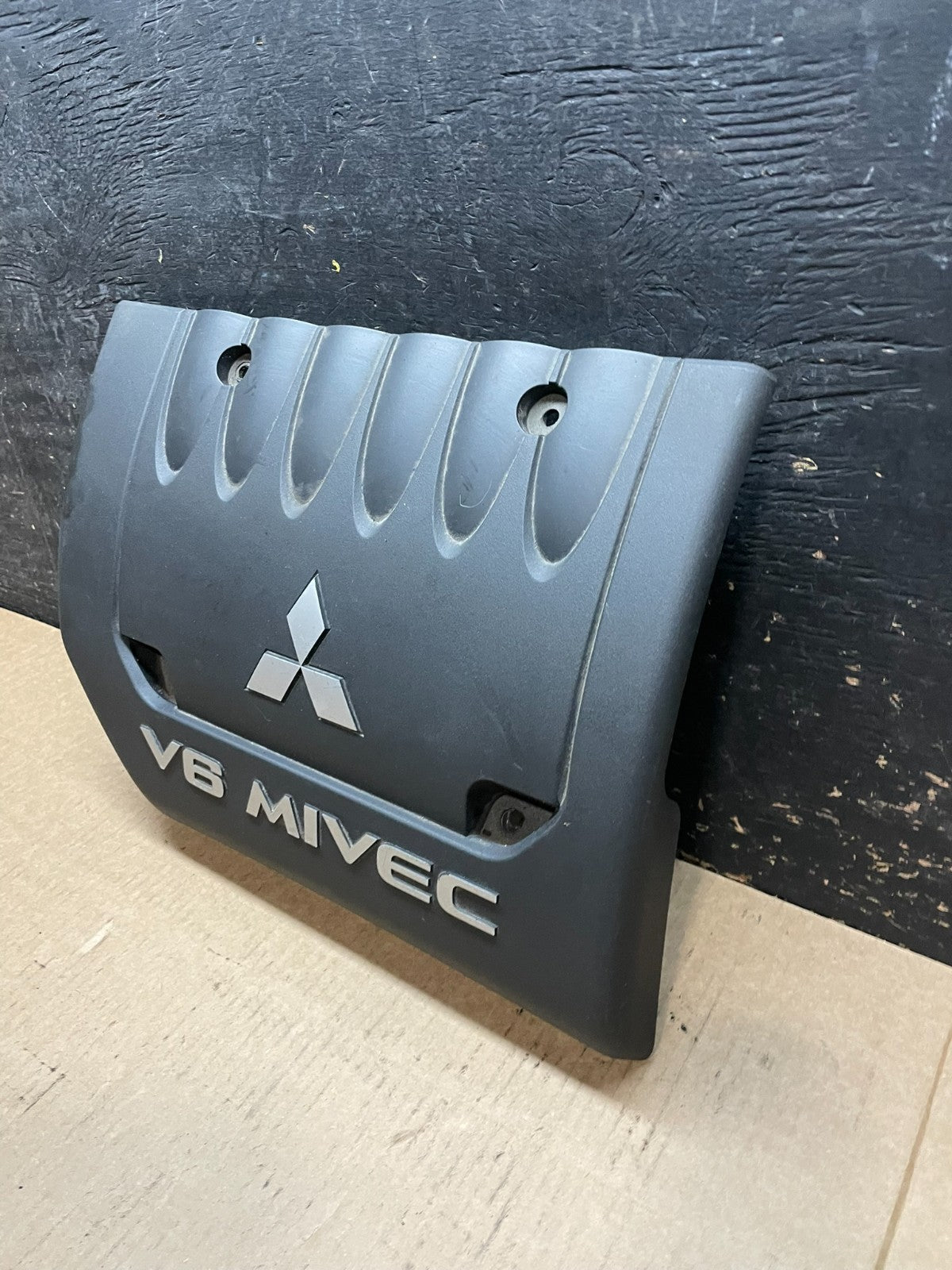 2007 to 2020 Mitsubishi Outlander GT 3.0L V6 Mivec Engine Cover Y9506 DG2