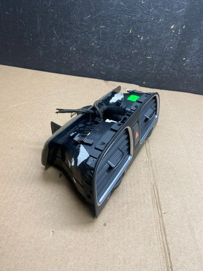 2010-2014 Volkswagen GTI Golf Dash Dashboard Middle Center Air Vent OE AE4215 DG1