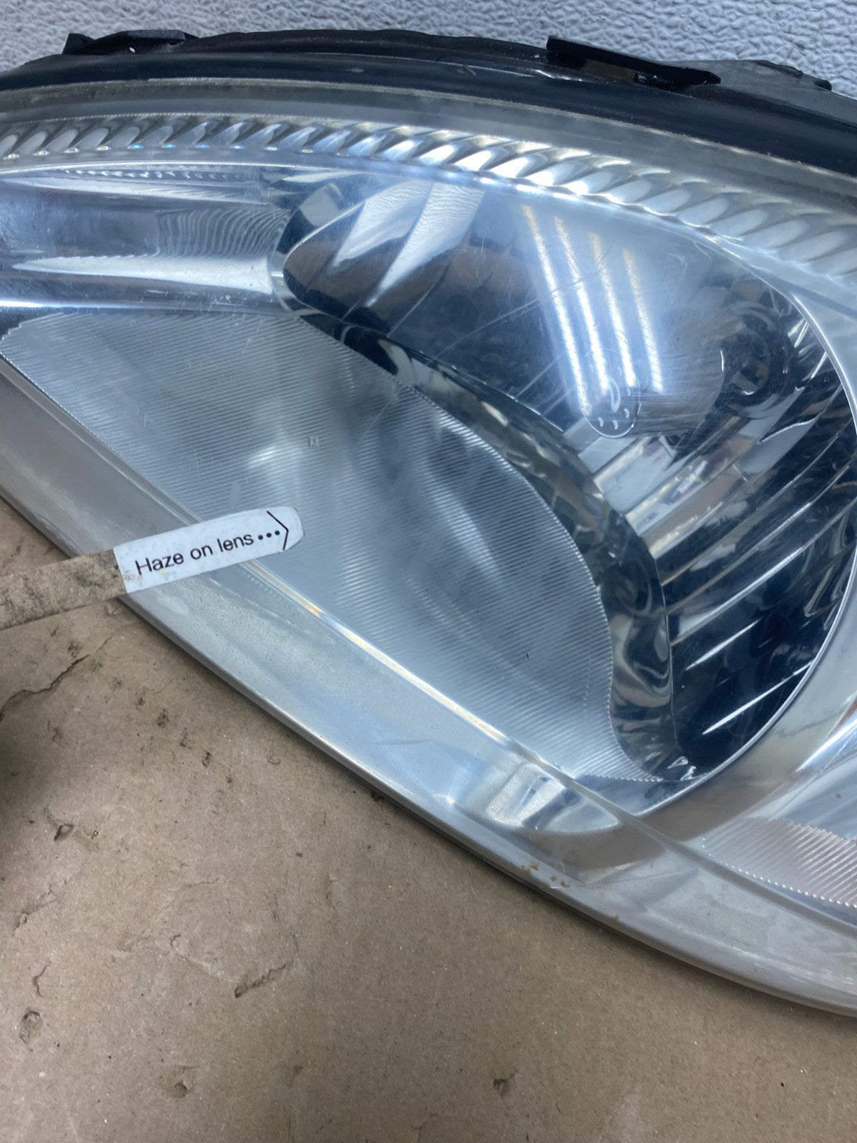 2000 to 2007 Ford Taurus Left+Right Side Halogen Headlights AF4231 LK7