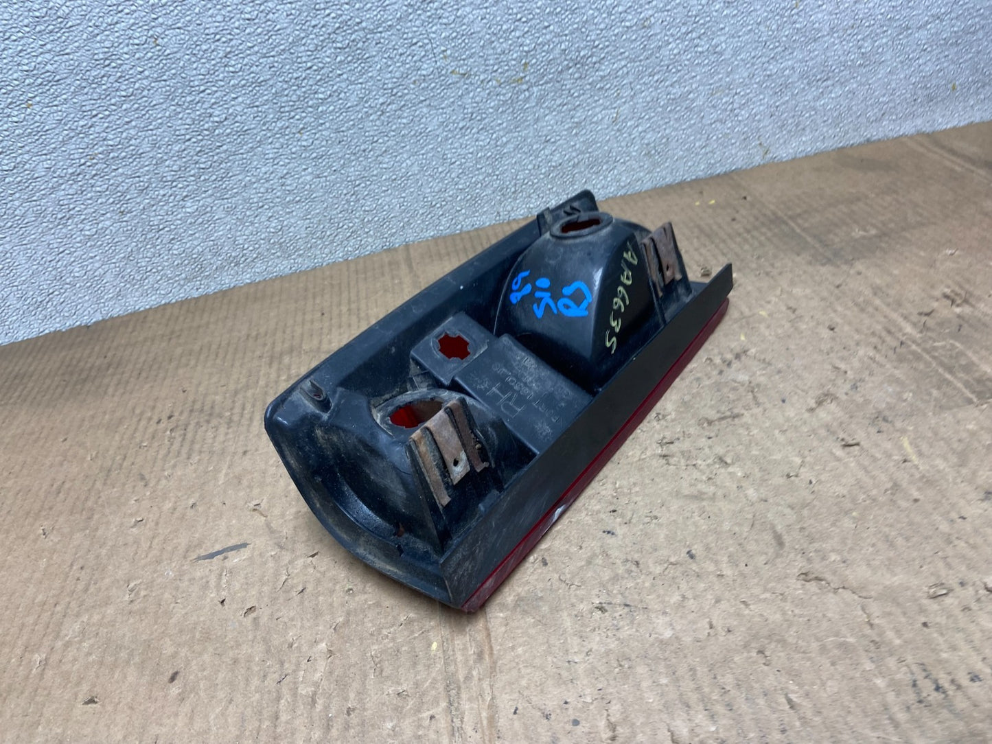 1985 to 1993 Chevrolet S10 S15 SONOMA Right Passenger Tail Light AA66355