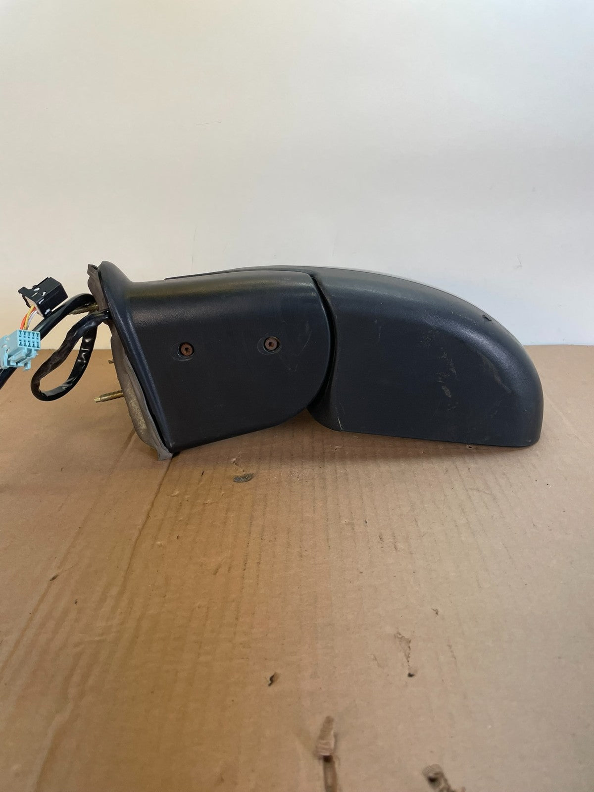 2003-2006 Chevrolet Tahoe Suburban Left Driver LH Turn Door Mirror AG7756 DW3
