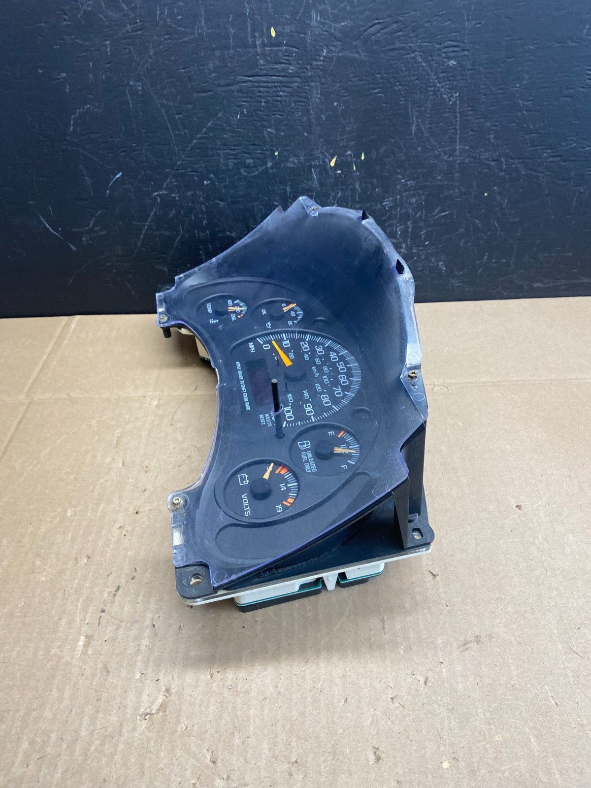 2000 to 2005 Chevrolet Astro Cluster Gauge Speedometer ECM AD1706 DG3