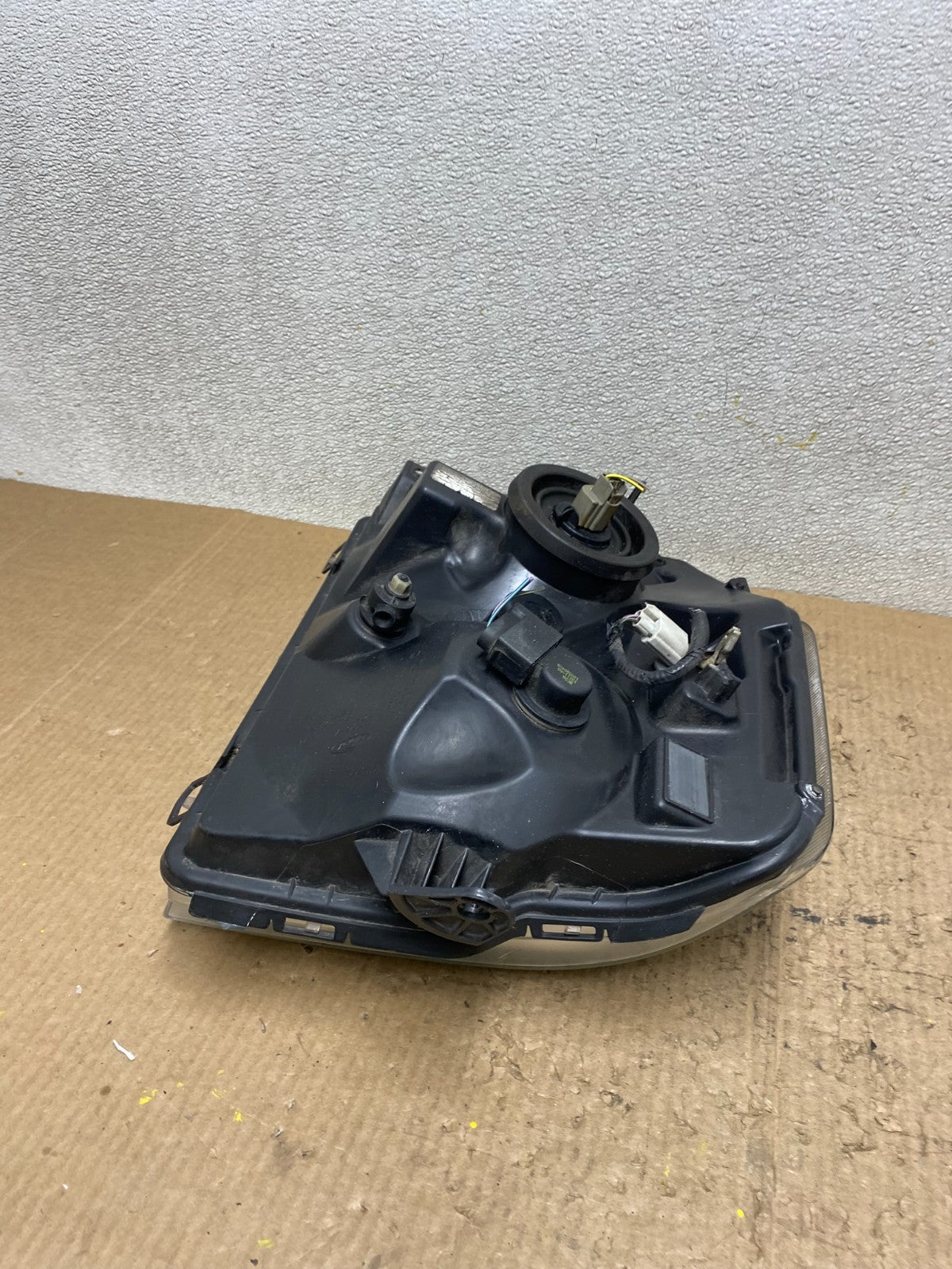 2008-2014 Ford Econoline E150 E250 E350 Left Driver LH Headlight OEM W7967 DW10
