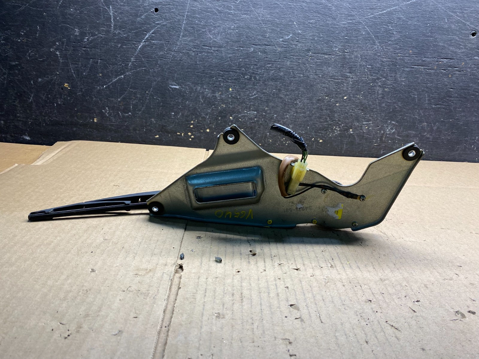 2003 to 2011 Honda Element Rear Windshield Washer Wiper Motor v6540 DG1