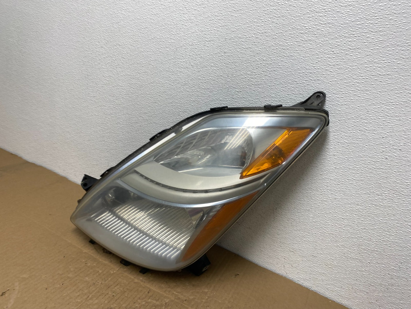 2006-2009 Toyota Prius Left Driver LH Side Headlight Halogen Oem AB8198 DW1