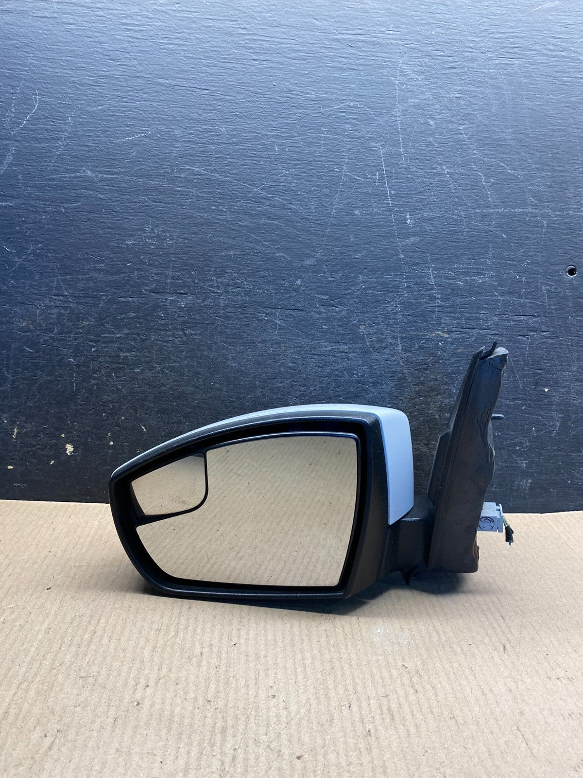 2013 to 2016 Ford Escape Left Driver Lh Power Door Mirror AI5385 DW7