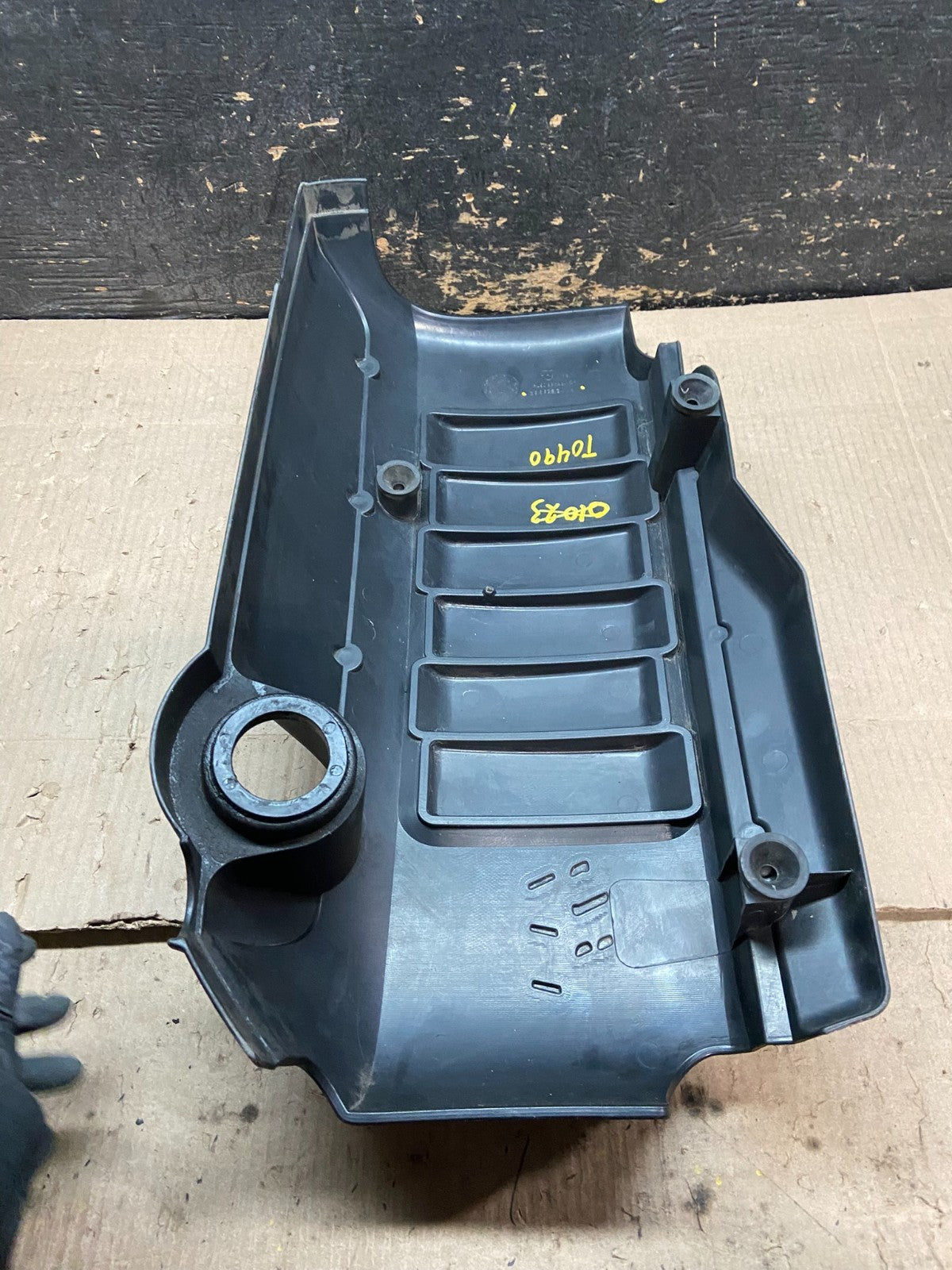 2009 to 2010 Chevrolet Traverse VVT 3.6L Motor Engine Cover X7910 DG7