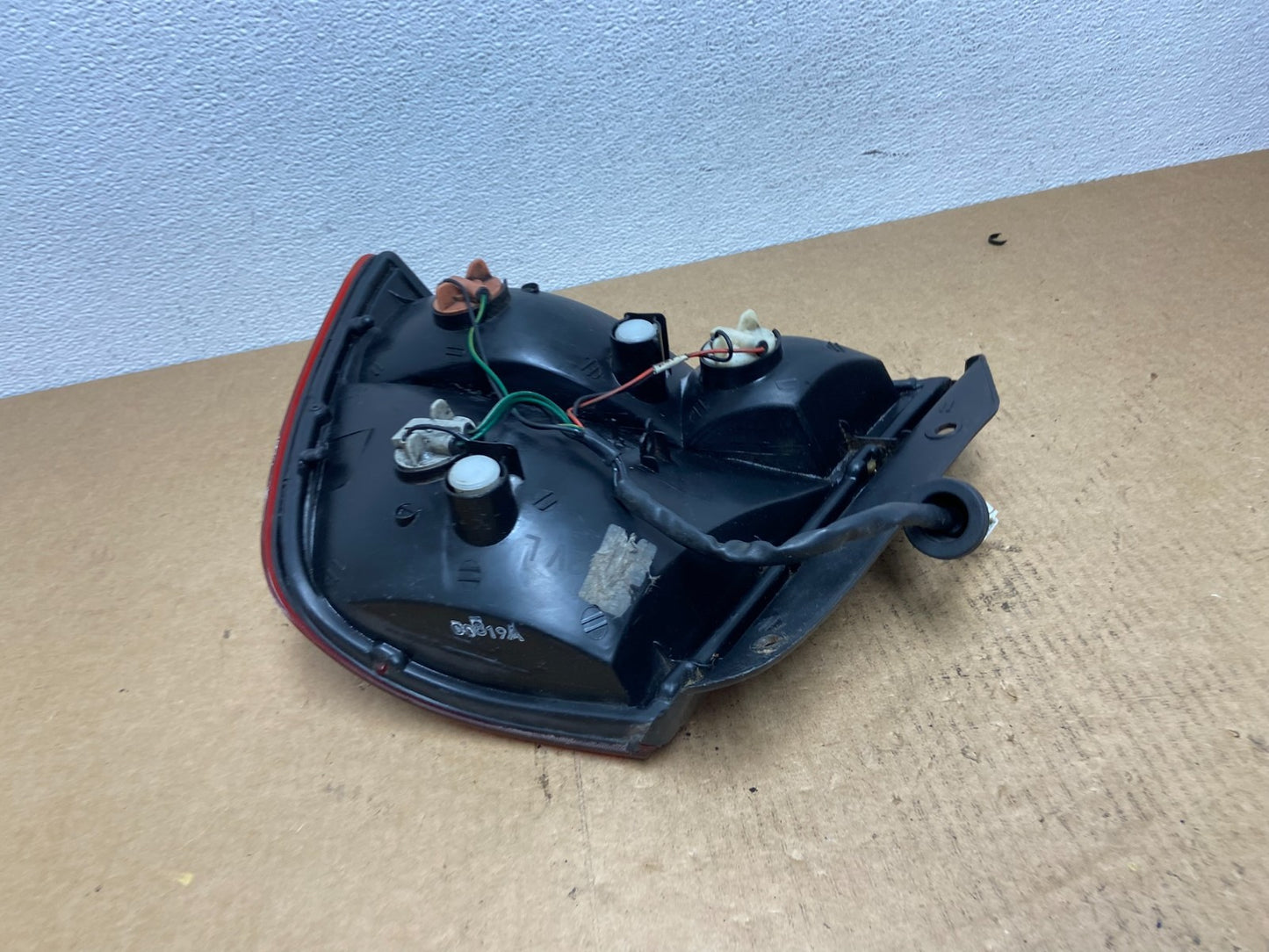 1999 to 2005 Hyundai Accent MK2 Left Driver LH Tail Light Oem AC2910 DG4