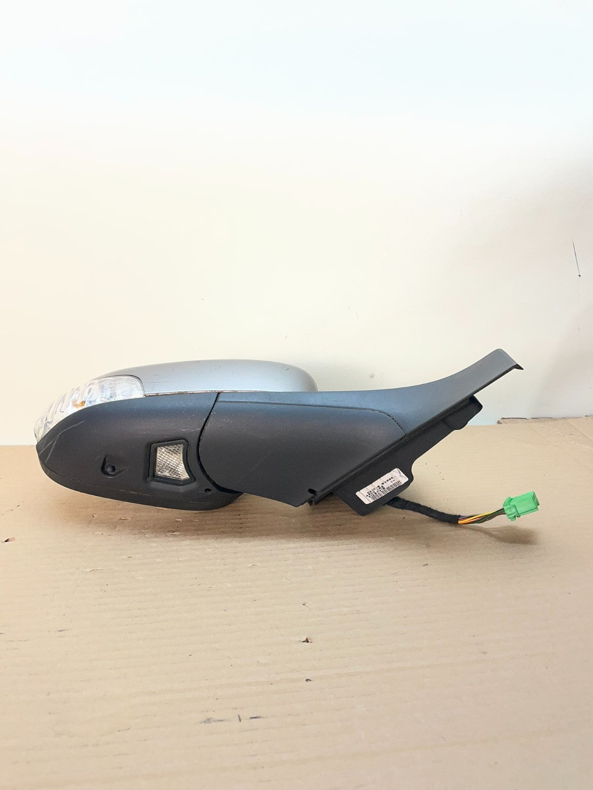 2007 to 2011 Volvo S80 Right Passenger RH Side View Door Mirror AH8700 DG3