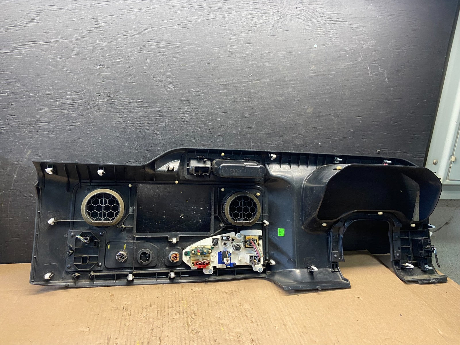 2009 - 2014 Ford E150 E250 Gauge Speedometer Cluster Radio Bezel Trim P7624 DG5