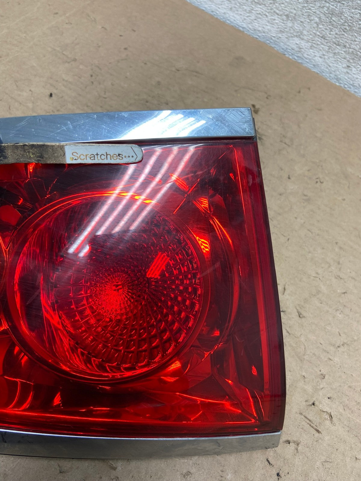 2008 - 2012 Buick Enclave Left Driver Lh Inner Tail Light AI0968 LK3