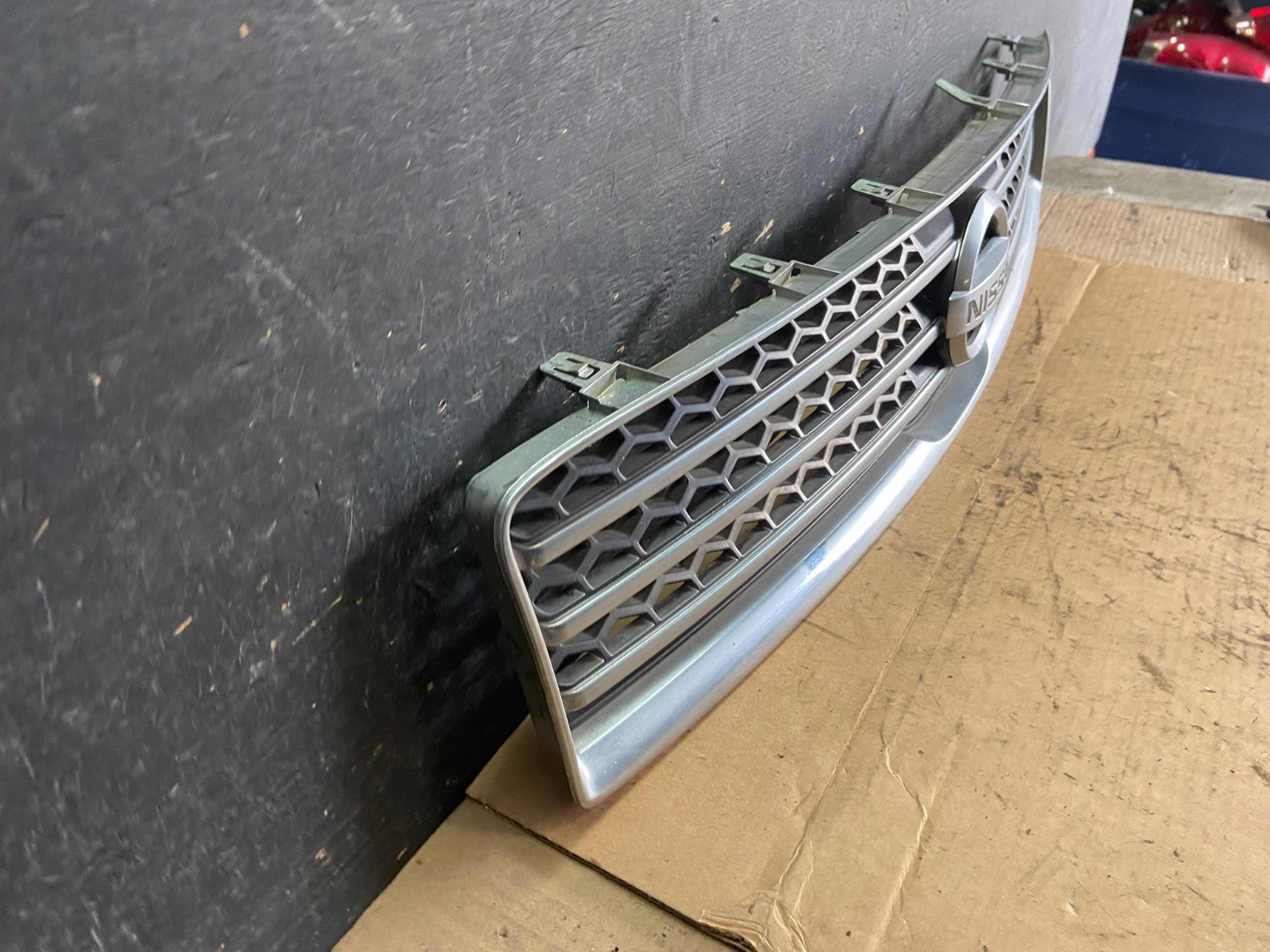 2009 to 2011 Nissan Maxima Front Upper Grill Grille Aftermarket Q9949 DG2