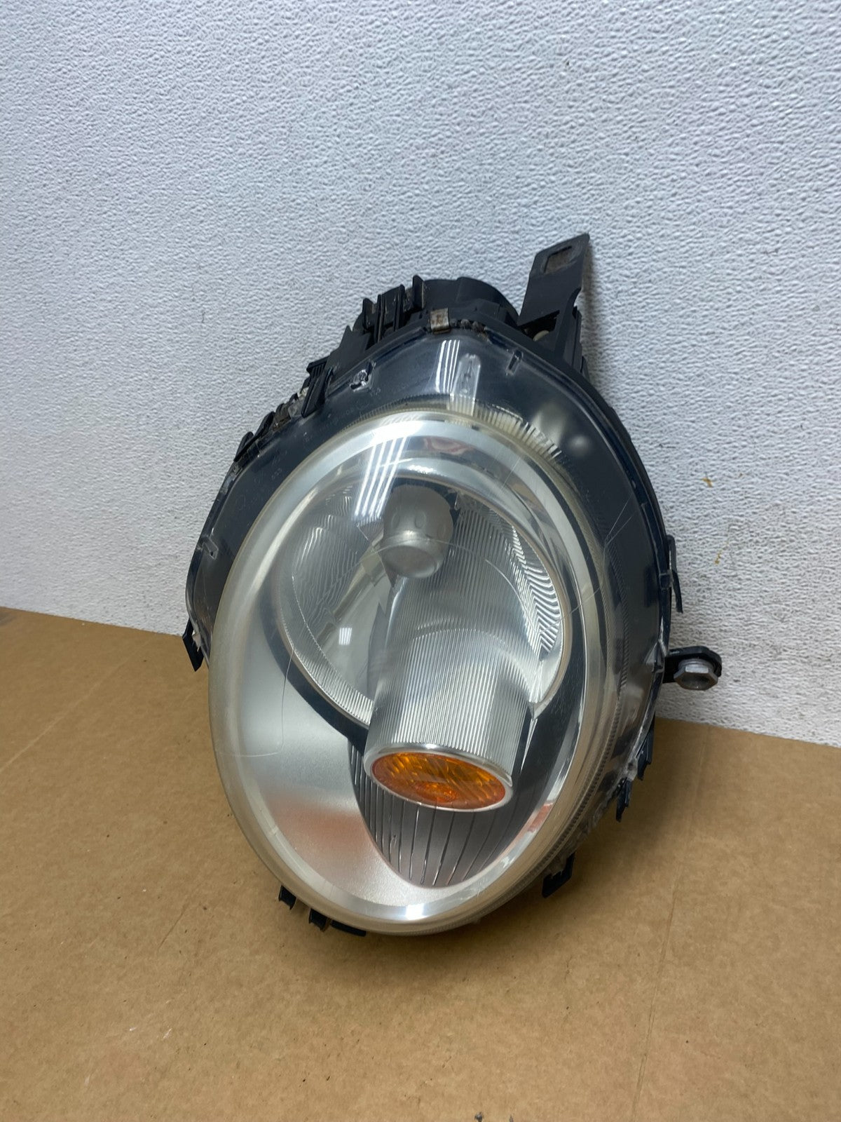 2007 to 2013 Mini Cooper Left Driver Lh Side Headlight Halogen AE2909 DW0
