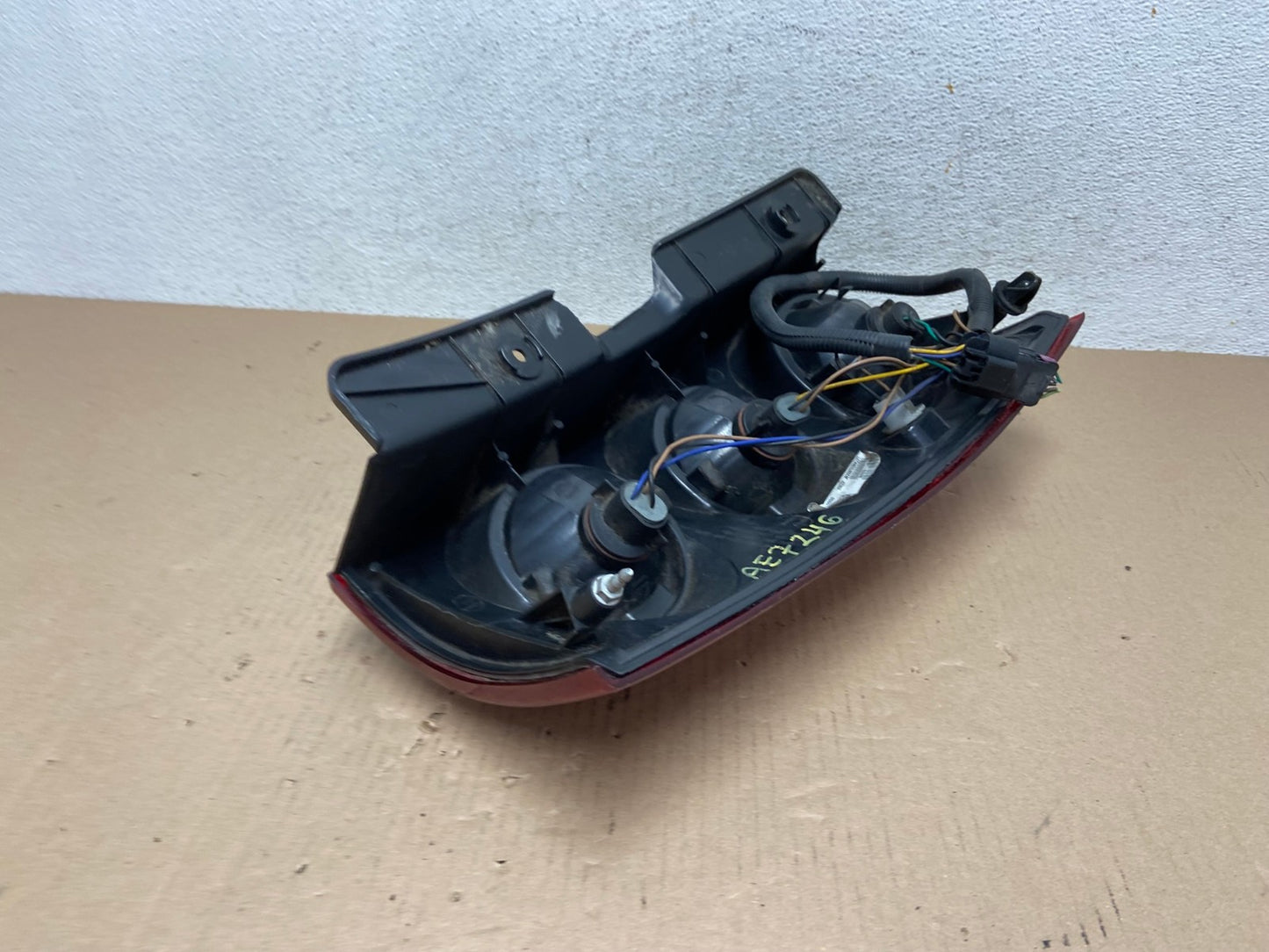 2007 to 2011 GMC Yukon Right Passenger RH Side Tail Light AE7246 LK5
