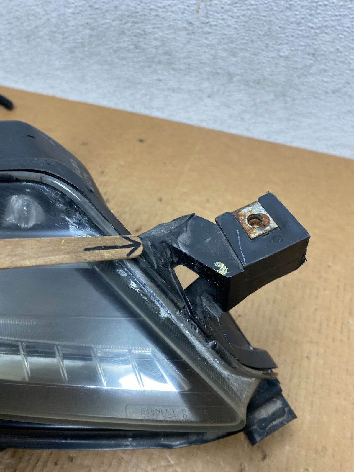 2004 2005 2006 Acura TL Headlight Right Passenger Side Xenon HID AE2792 DW5