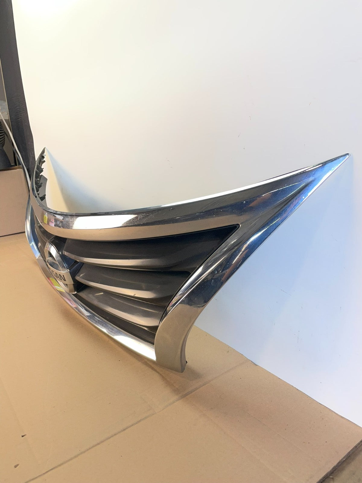 2013 to 2015 Nissan Altima Front Upper Grill Grille Sedan ah6044 DG1