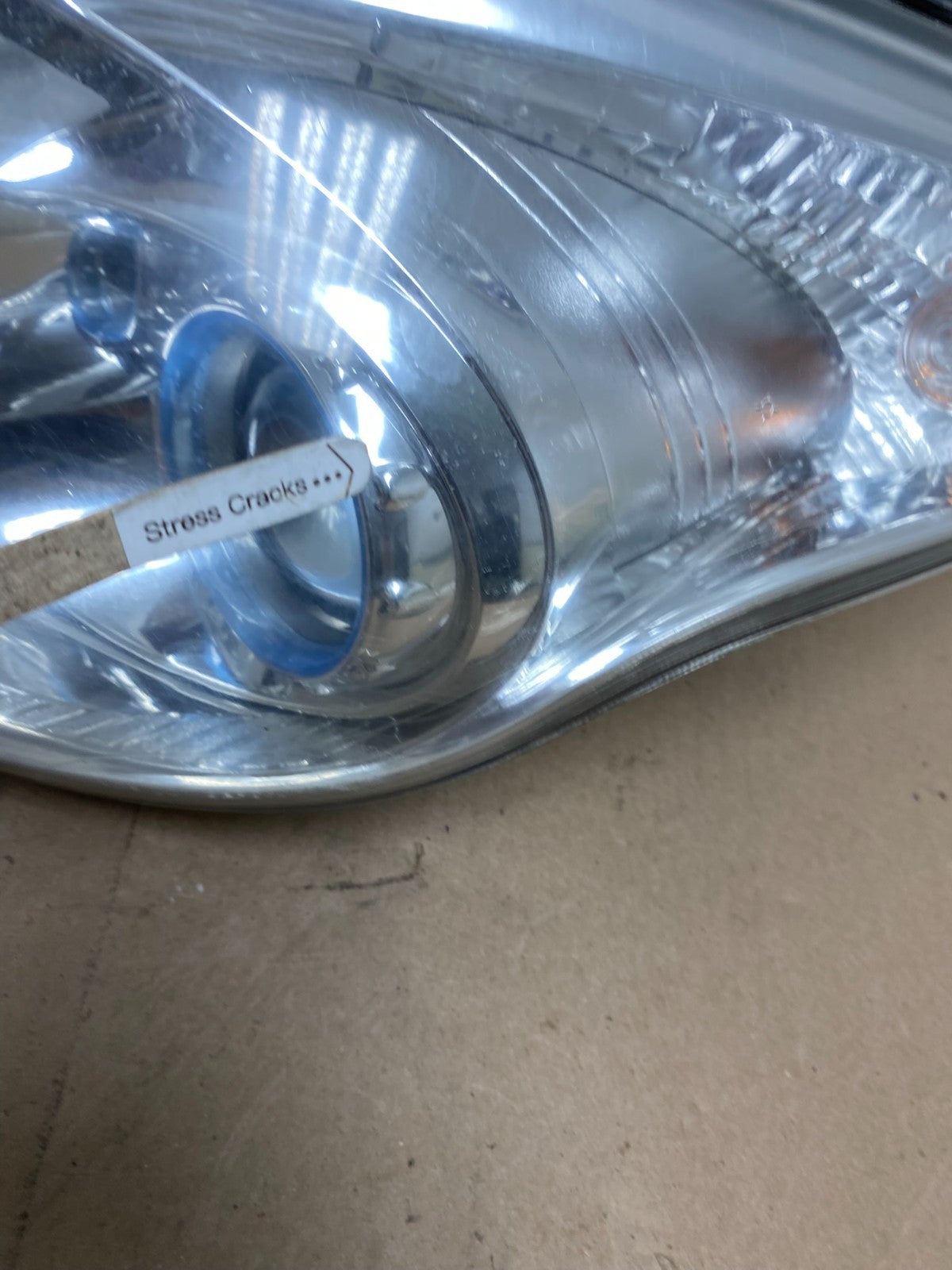 2010 to 2012 Hyundai Elantra Touring Left Driver Headlight Halogen AG4544 DW4