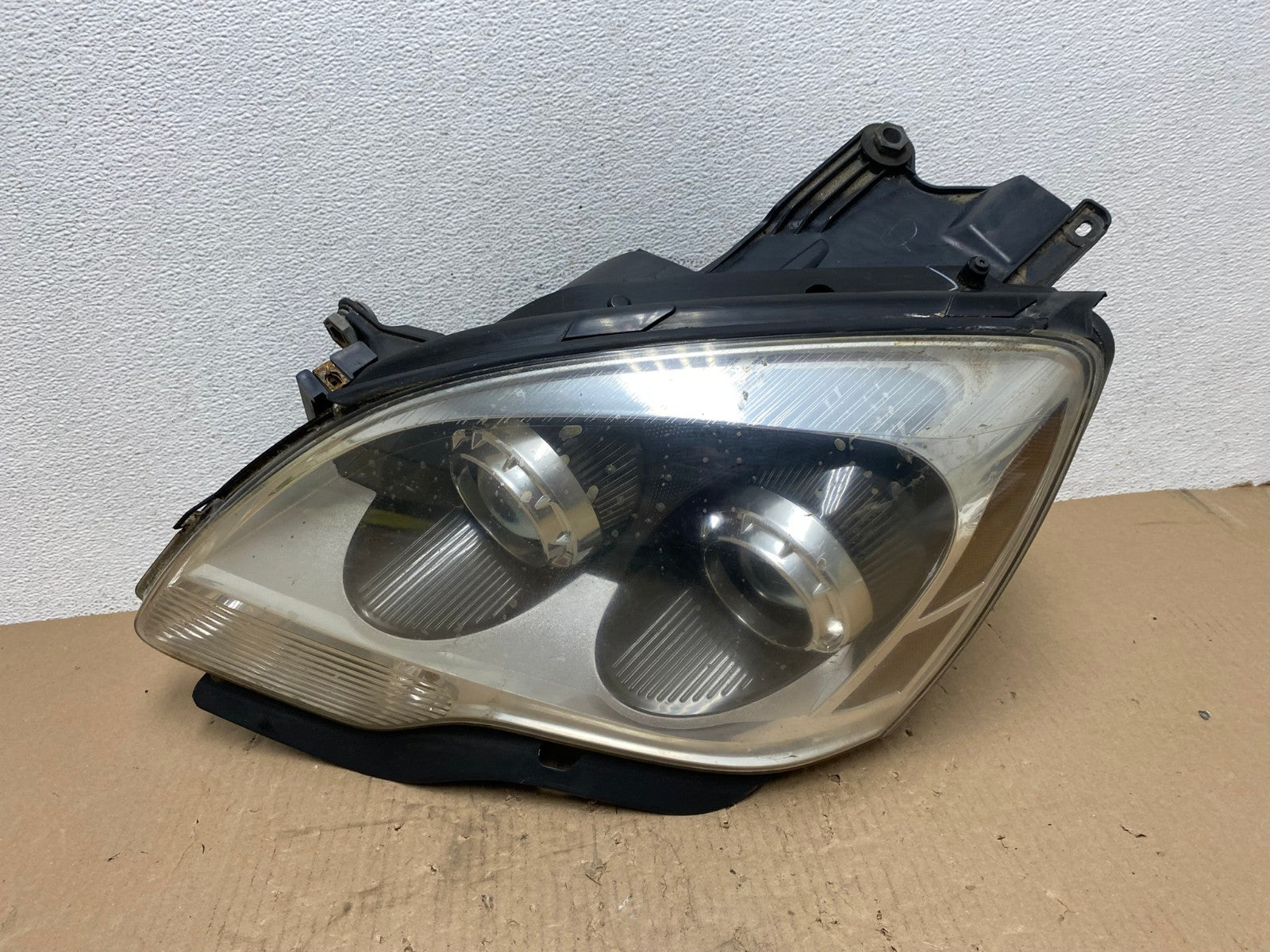 2007 to 2012 Gmc Acadia Halogen Headlight Left Driver LH Side AE8802 LK0