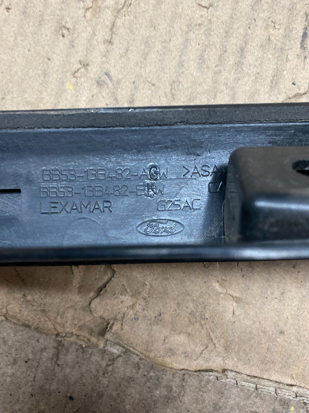 2011-2014 Ford Explorer Rear Tailgate Gate Trim Molding With Camera OEM x3532 DG14