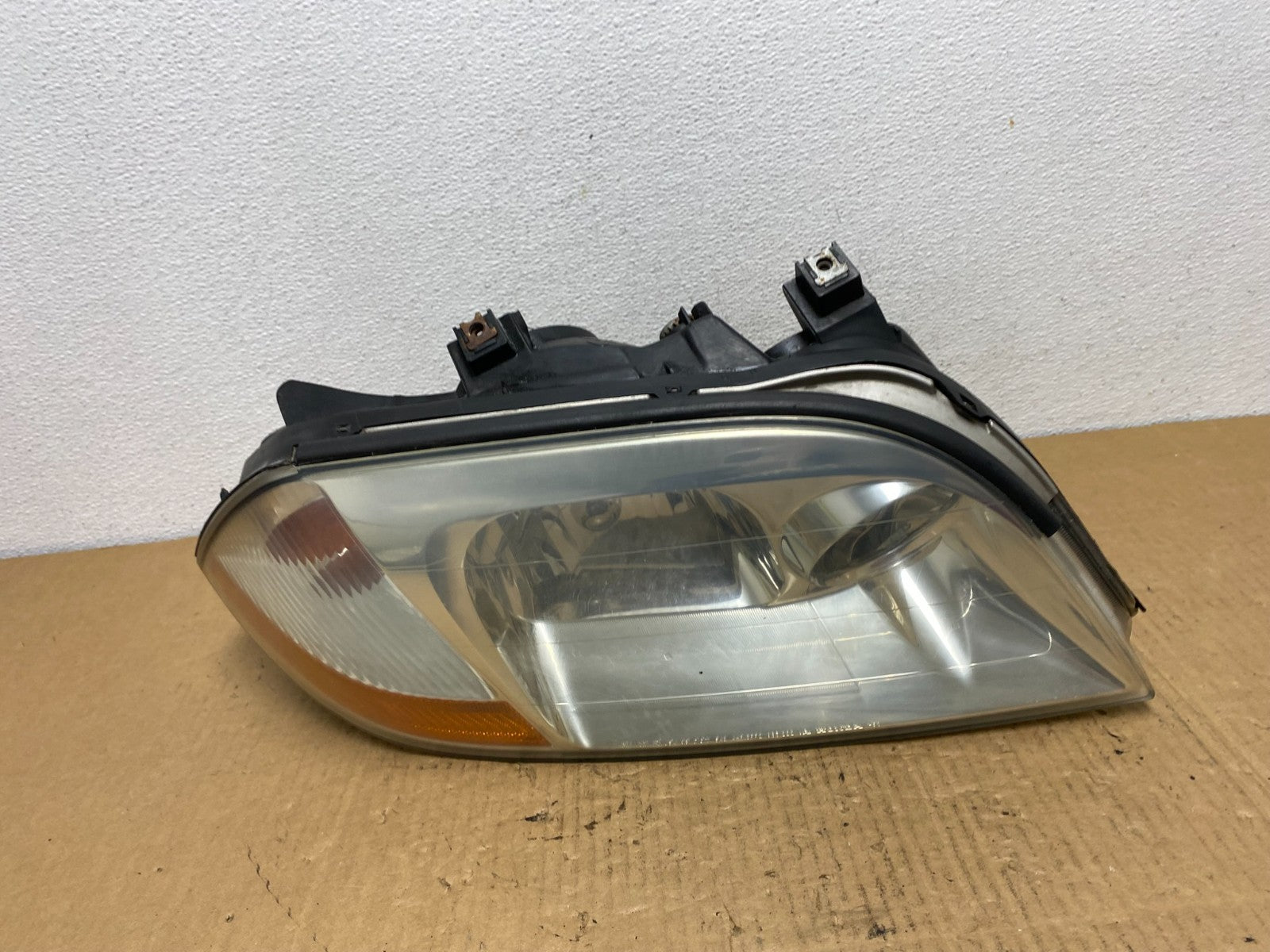 2001 to 2003 Acura MDX Passenger Right RH Headlight AC7768 DW0
