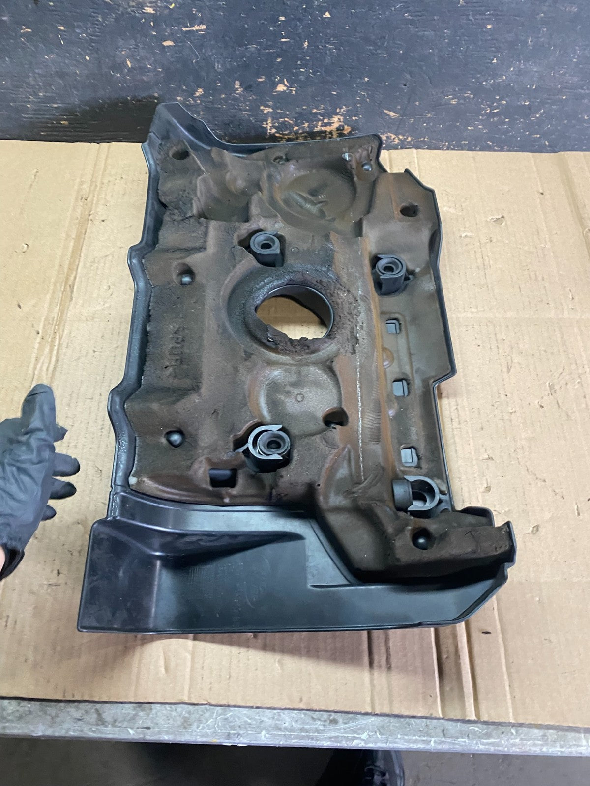 2008 - 2012 Land Rover LR2 3.2L Engine Motor Top Cover Trim Panel S6147 DG6