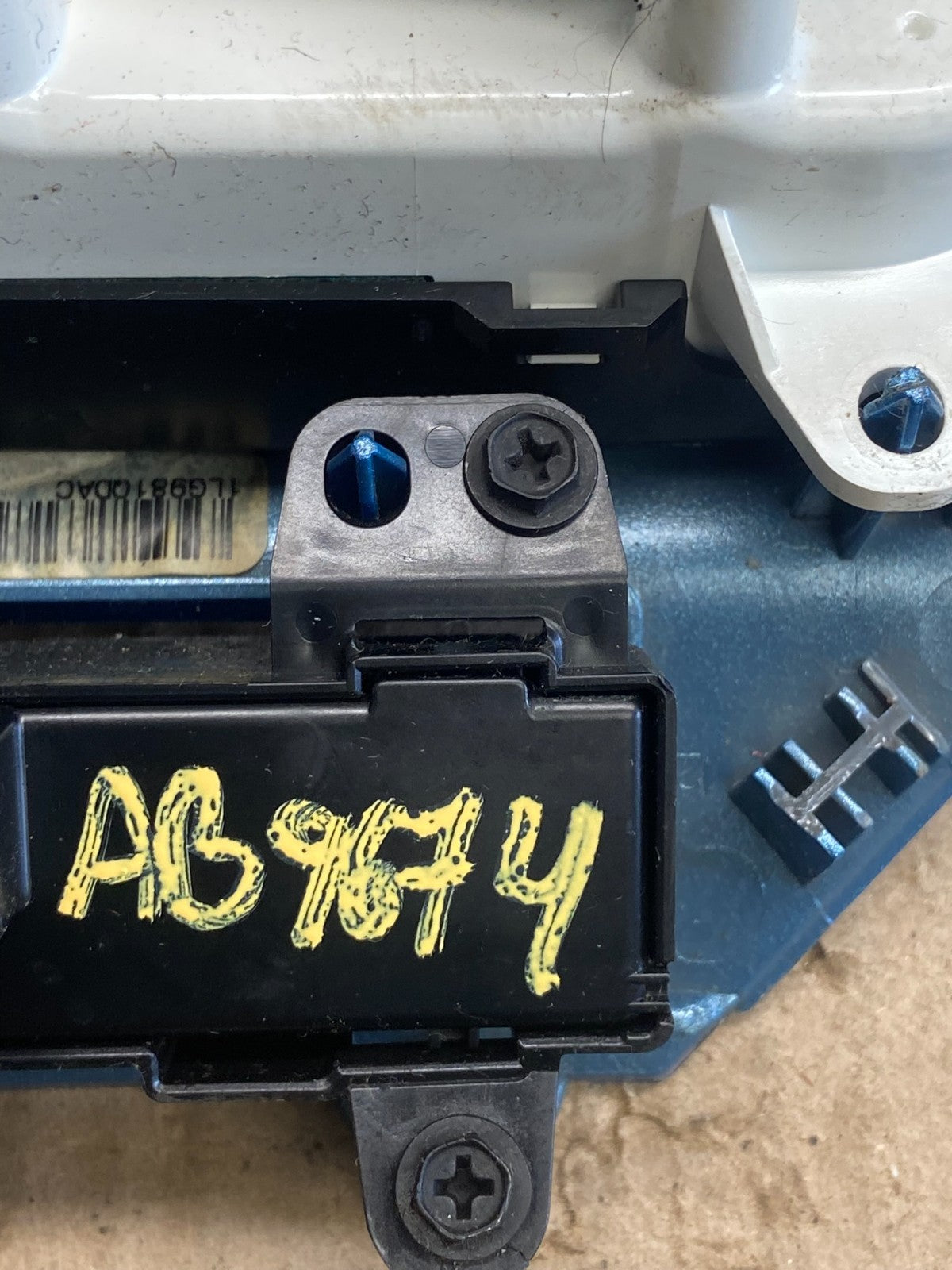 2007 to 2009 Dodge Caliber Dash Radio Center Bezel Climate Dash OEM ab9674 DG6