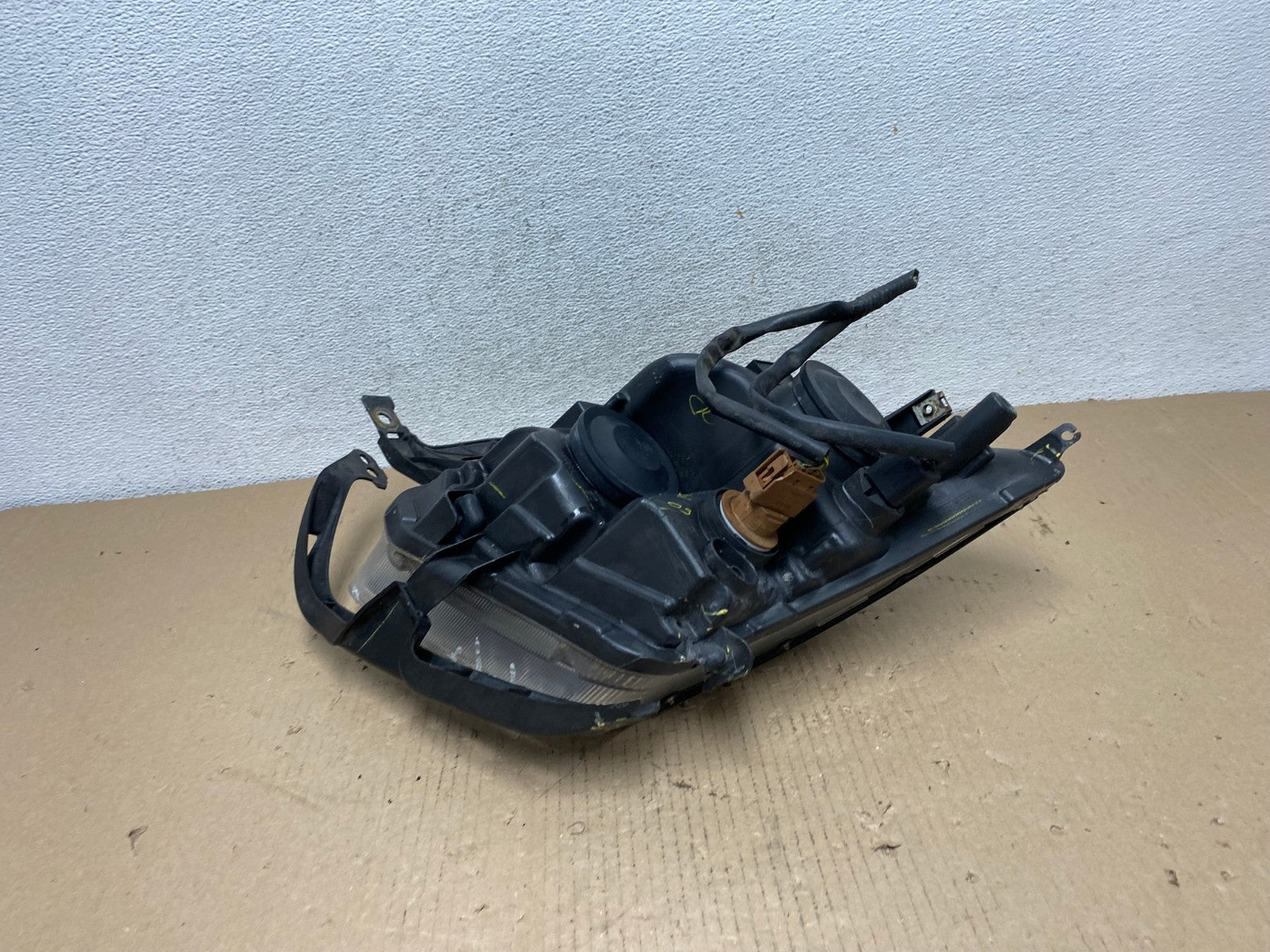 2006 to 2009 Ford Fusion Headlight Right Passenger Rh Side AF3157 LK8