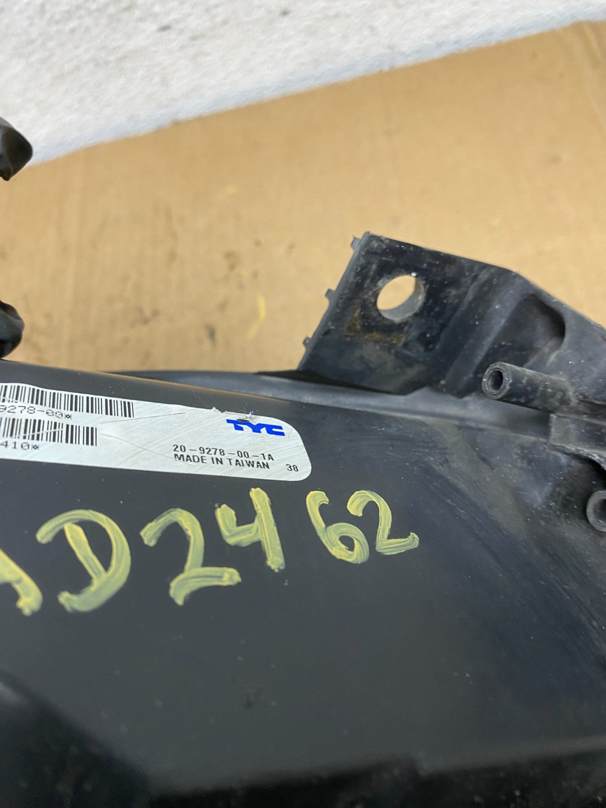 2012-2017 Mazda 5 Left Driver LH Side Halogen Headlight TYC AD2462 DW11