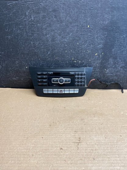 2012-2014 Mercedes W204 C250 C300 C350 Navi Command Radio DVD CD Audio AH3513 DG0