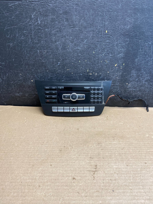 2012-2014 Mercedes W204 C250 C300 C350 Navi Command Radio DVD CD Audio AH3513 DG0