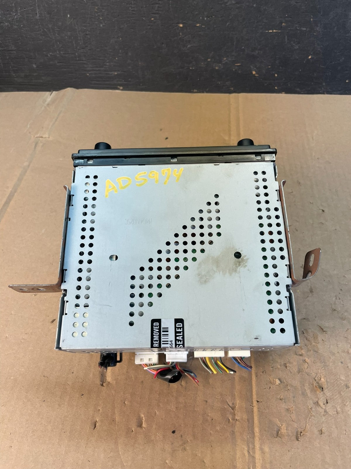 2005 - 2007 Nissan Pathfinder Am Fm Cd Player Radio Bose Receiver AD5974 DG5
