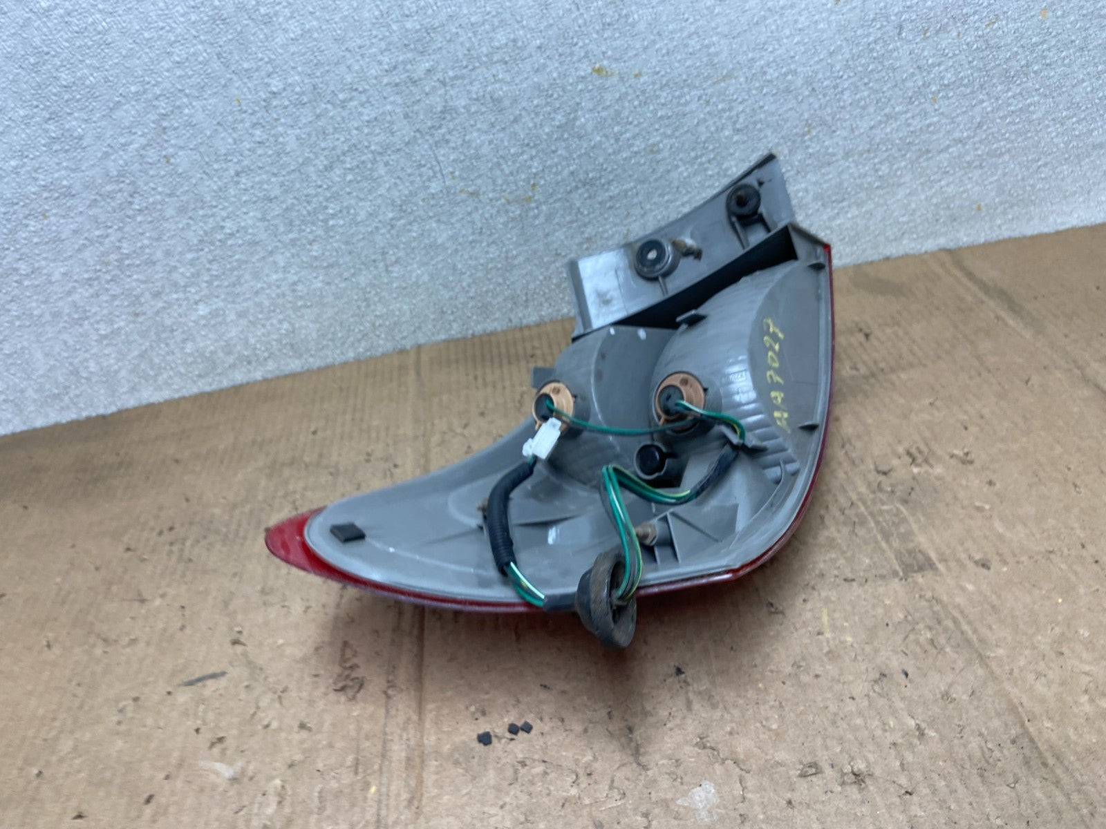 2008 to 2015 Nissan Rogue Right Passenger Rh Side Tail Light Oem AA7027 LK5