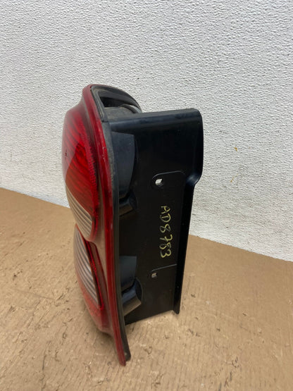 2005 2006 2007 Jeep Liberty Left Driver Lh Side Tail Light AD8783 LK1