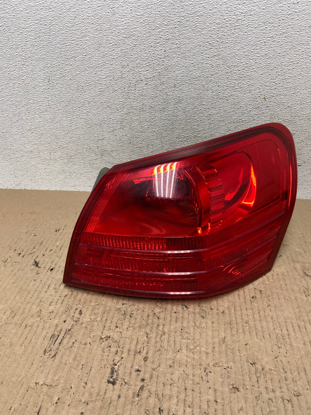 2008 to 2015 Nissan Rogue Right Passenger Rh Side Tail Light AF6051 LK0