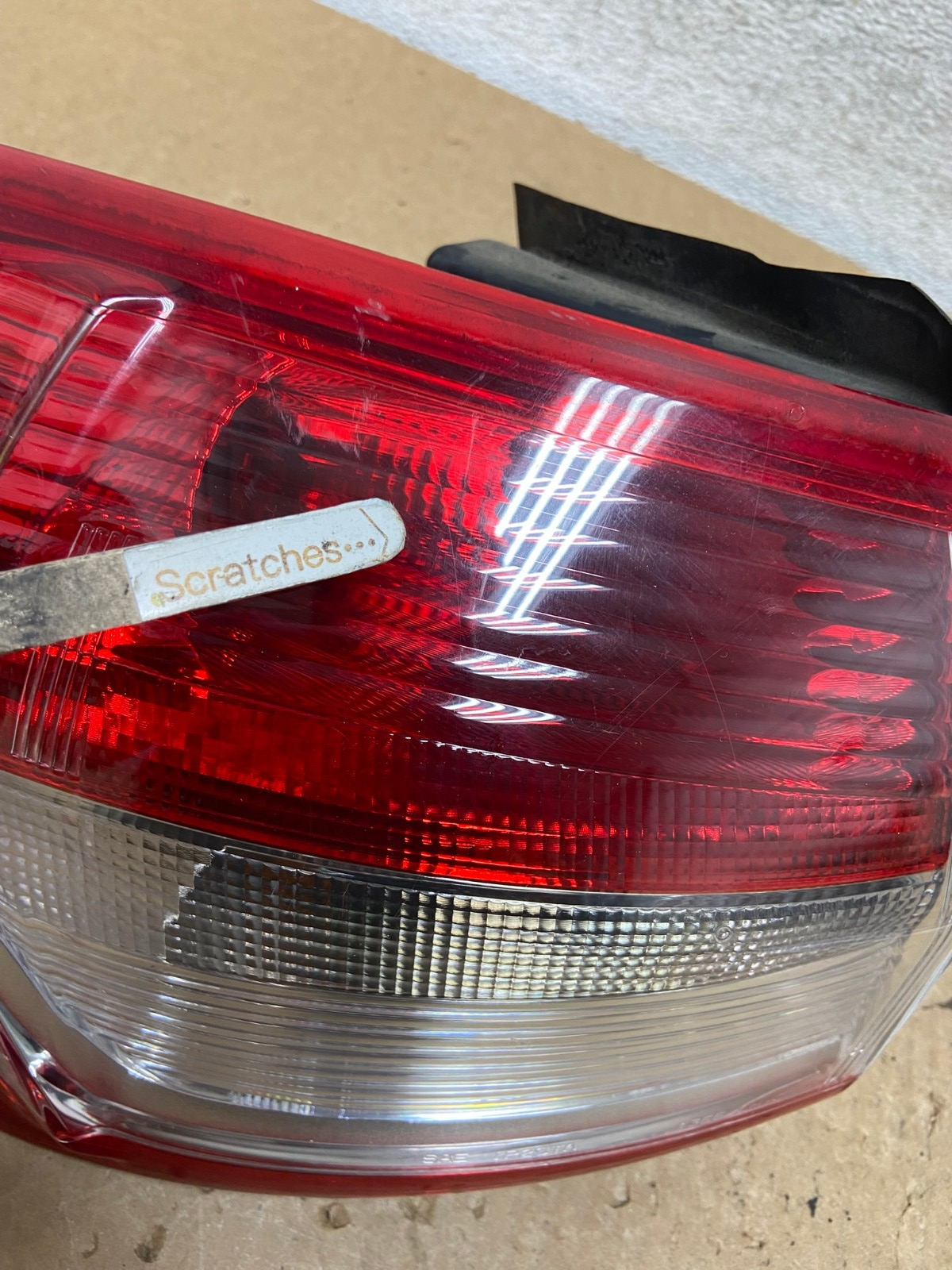 2013 to 2016 Ford Escape Left Driver LH Side Tail Light AI3680 LK3
