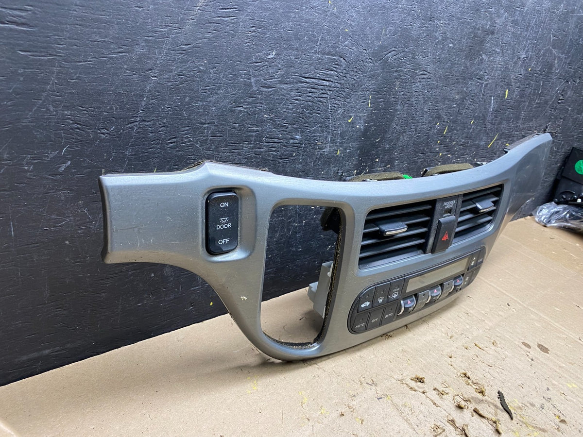 2005 to 2010 Honda Odyssey Radio Climate Control Dash Trim Bezel U5792 DG1