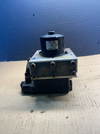 Wabco ABS Pump Hydraulic W/ Module P/N 4460470002 ab7393 DG3