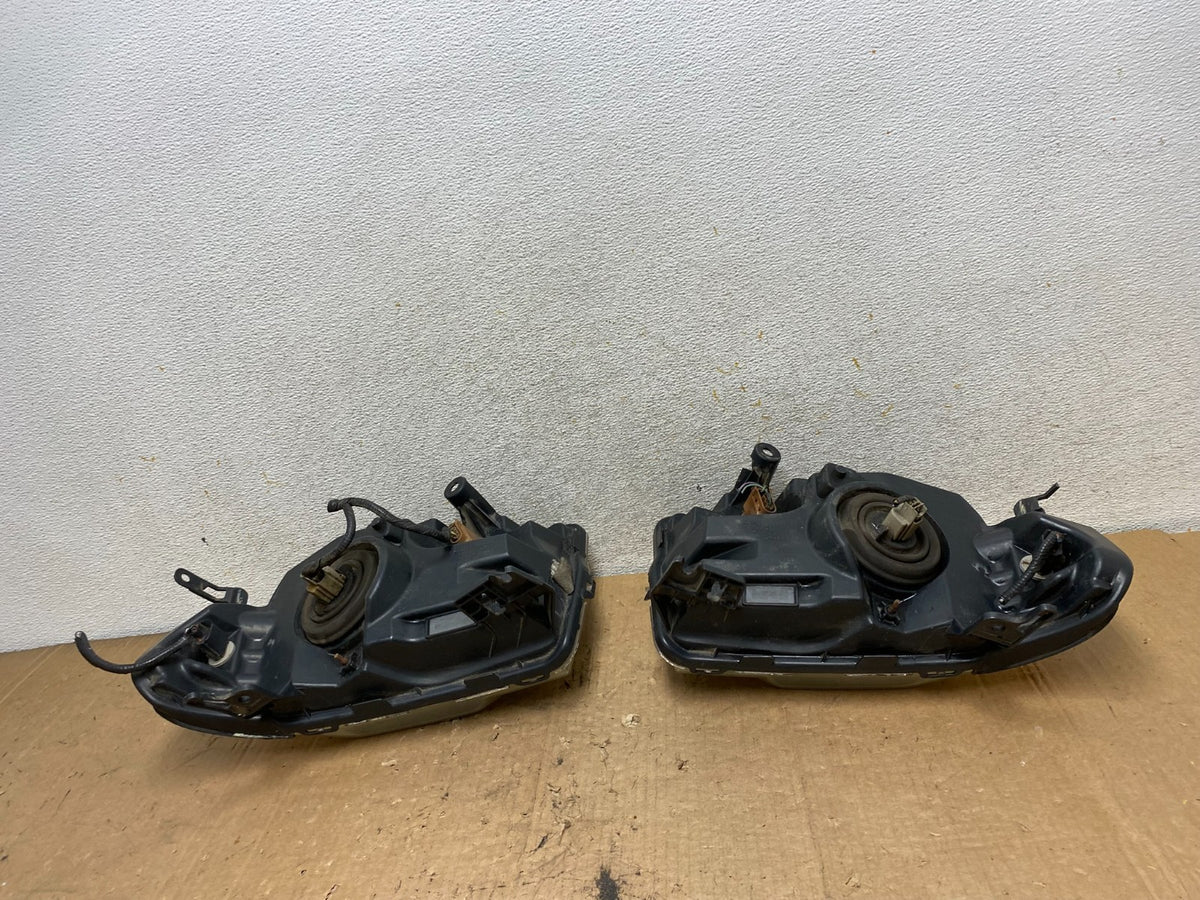 2008 to 2012 Ford Escape Headlights Left+Right Side Set Halogen AI9178 DW11