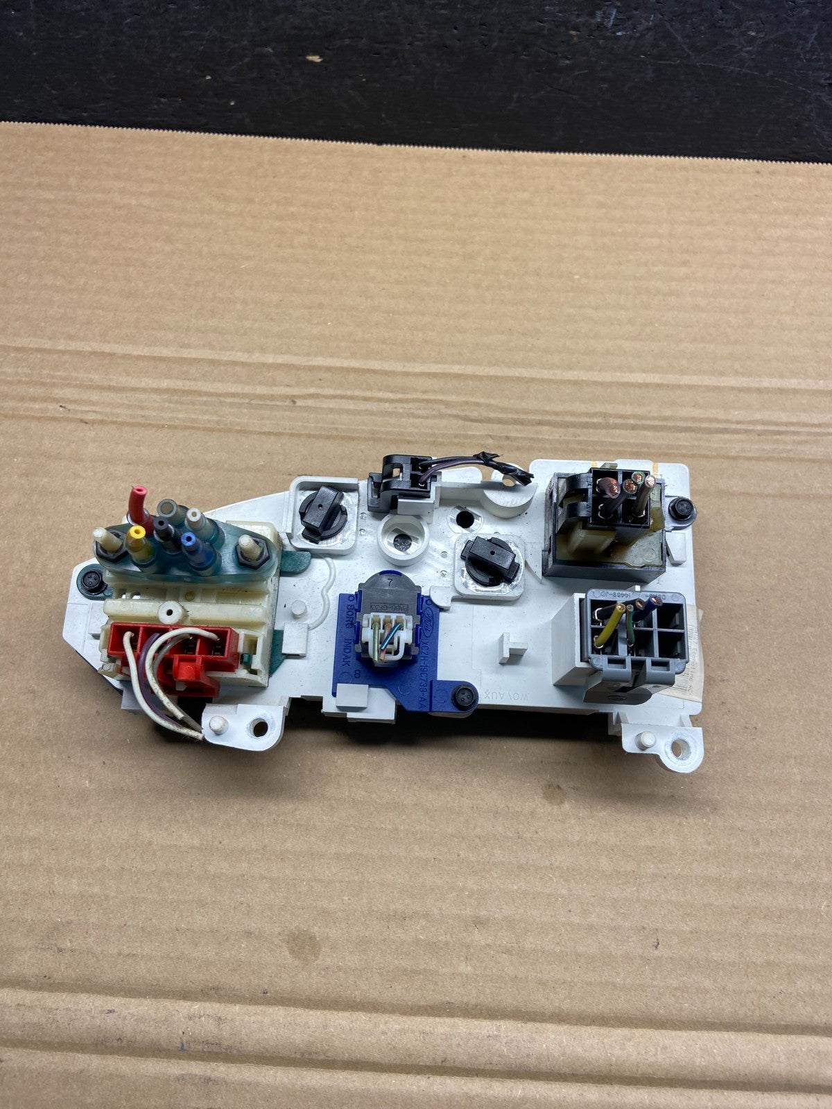 1997-2014 Ford Van Econoline E150 E250 Heater Climate Fan Control AE4697 DG3