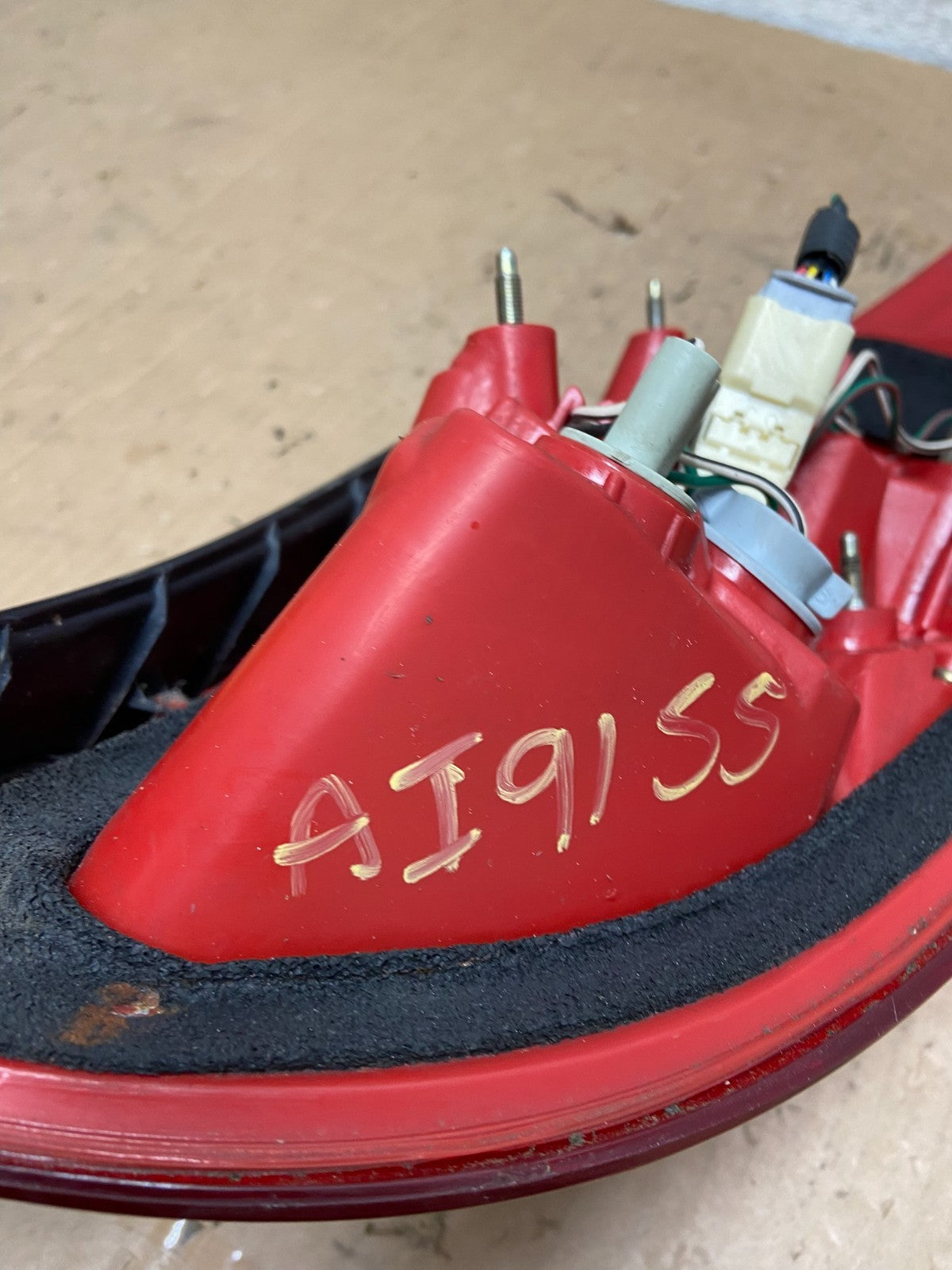 2006 2007 2008 Toyota Rav4 Left Driver LH Side Tail Light AI9155 LK7