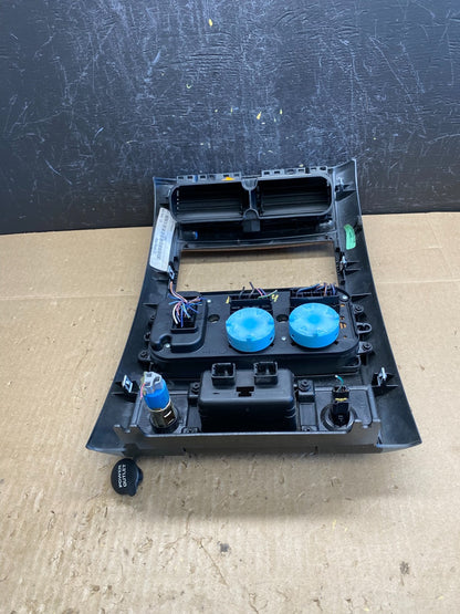 2005-2009 Dodge Durango Heat Climate Temperature Control Radio Bezel AC6784 DG3