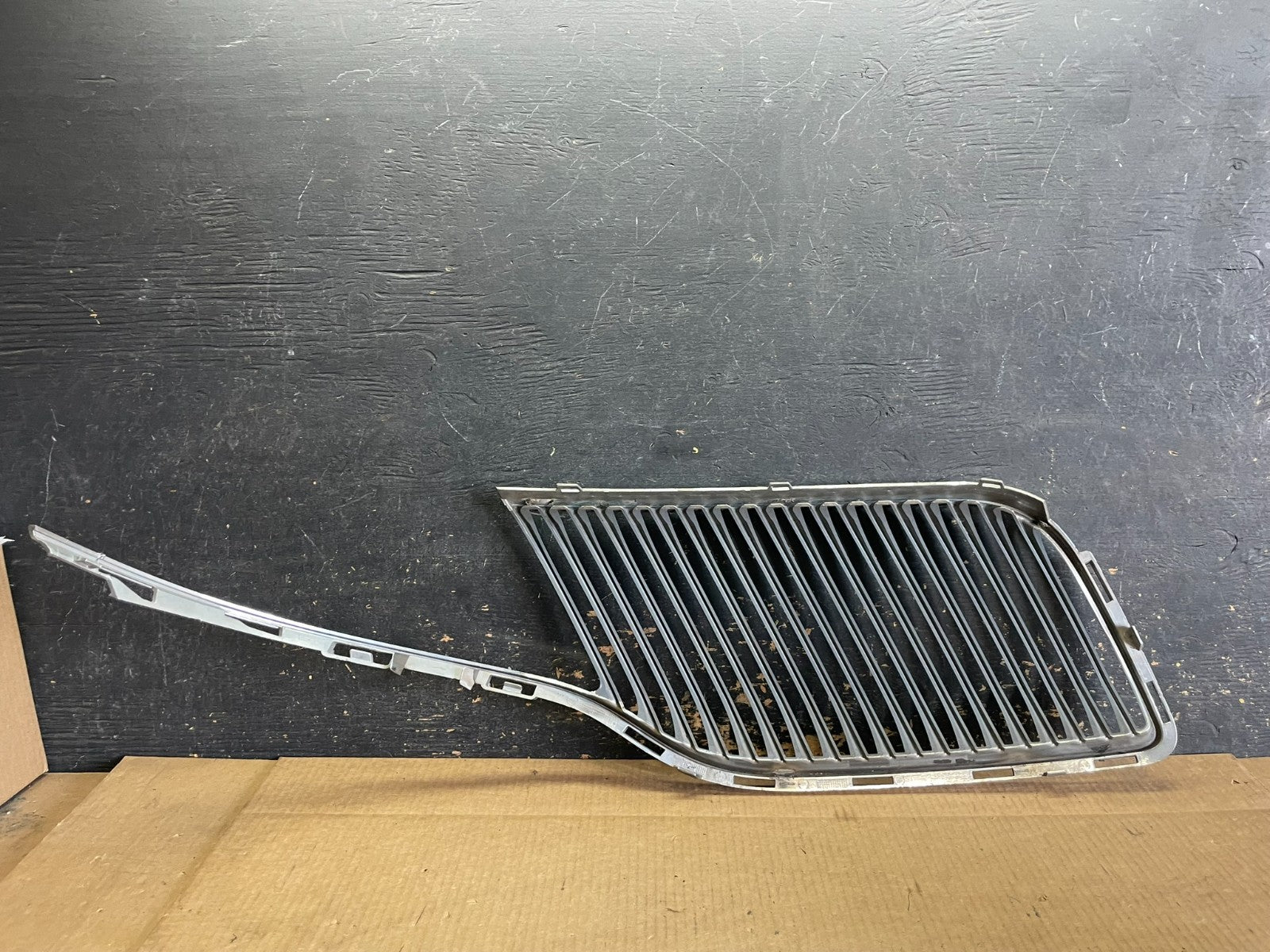 2013 to 2016 Lincoln MKT Left Driver LH Side Front Grill Grille OEM ab2853 DG3
