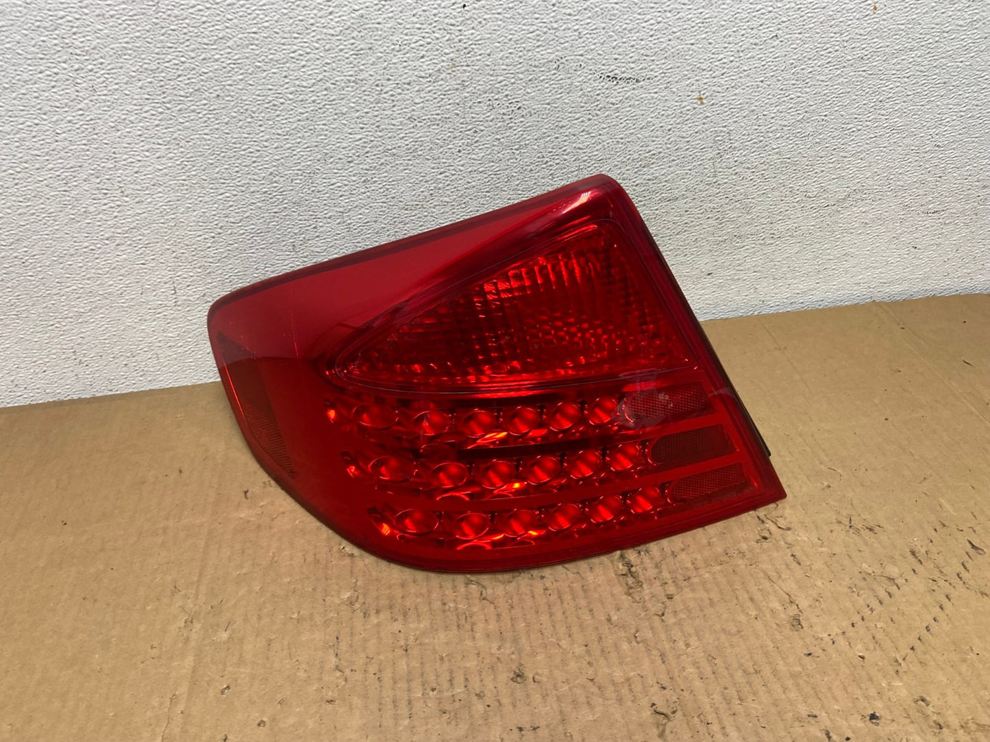 2003-2004 Infiniti G35 Left Driver Lh Side Tail Light AD1140 LK0