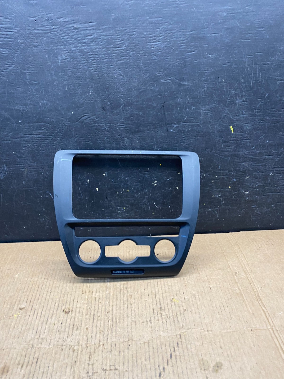 2011 to 2014 Volkswagen Jetta Panel Radio Climate Control Bezel Trim M4541 DG0