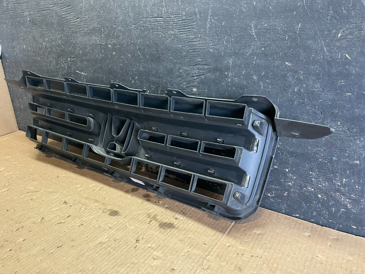 2006 to 2008 Honda Pilot Front Upper Grill Grille Oem Y9781  DG6