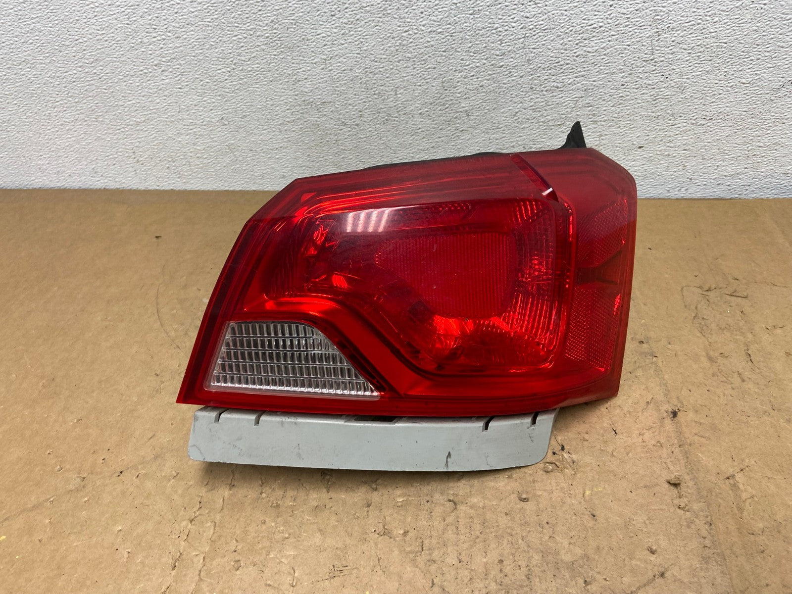 2014 to 2020 Chevrolet Impala Right Passenger Outer Tail Light AD0606 LK0