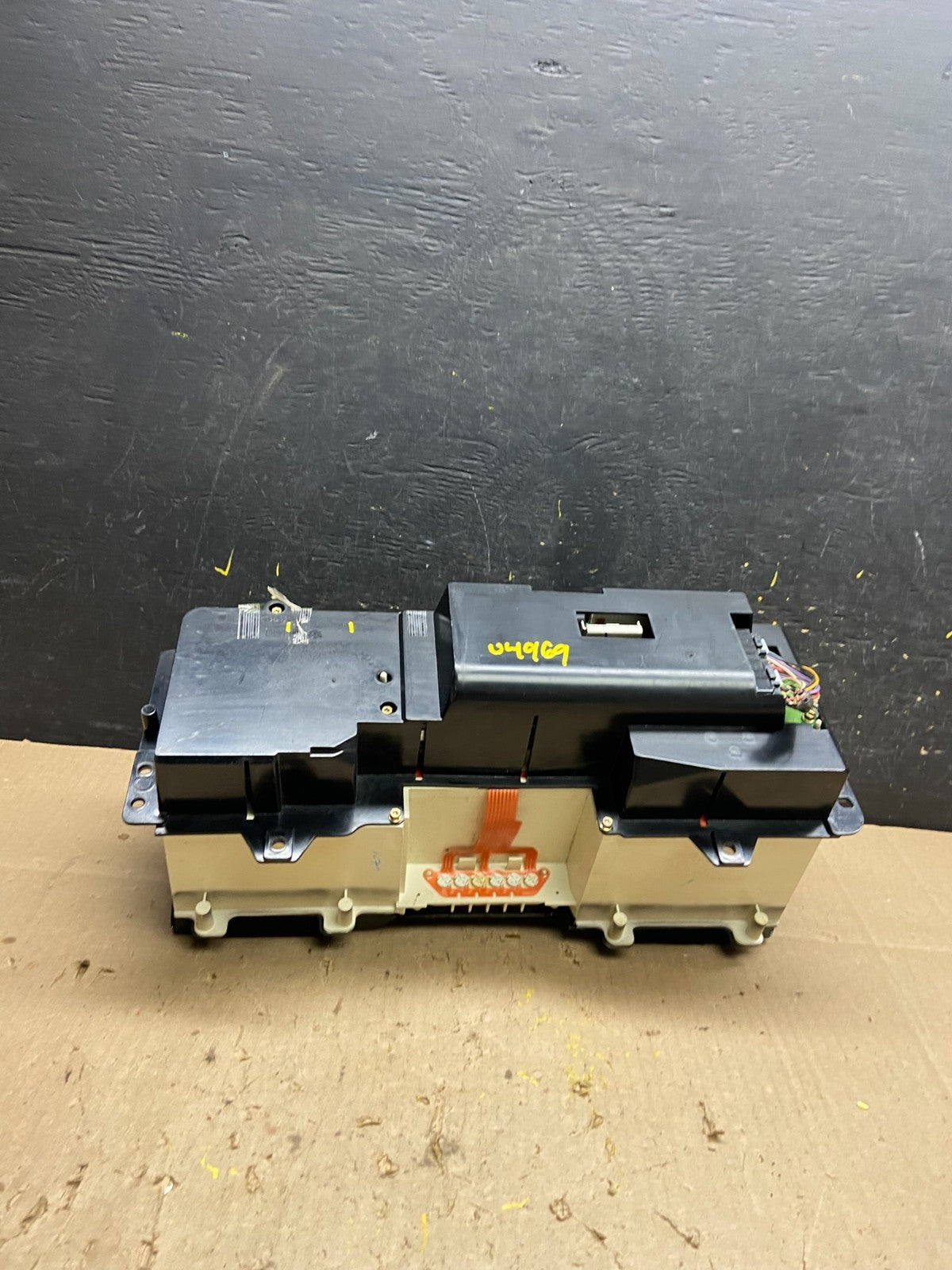 1998 to 2002 Lincoln Continental Speedometer Gauge Cluster U4969 DG4
