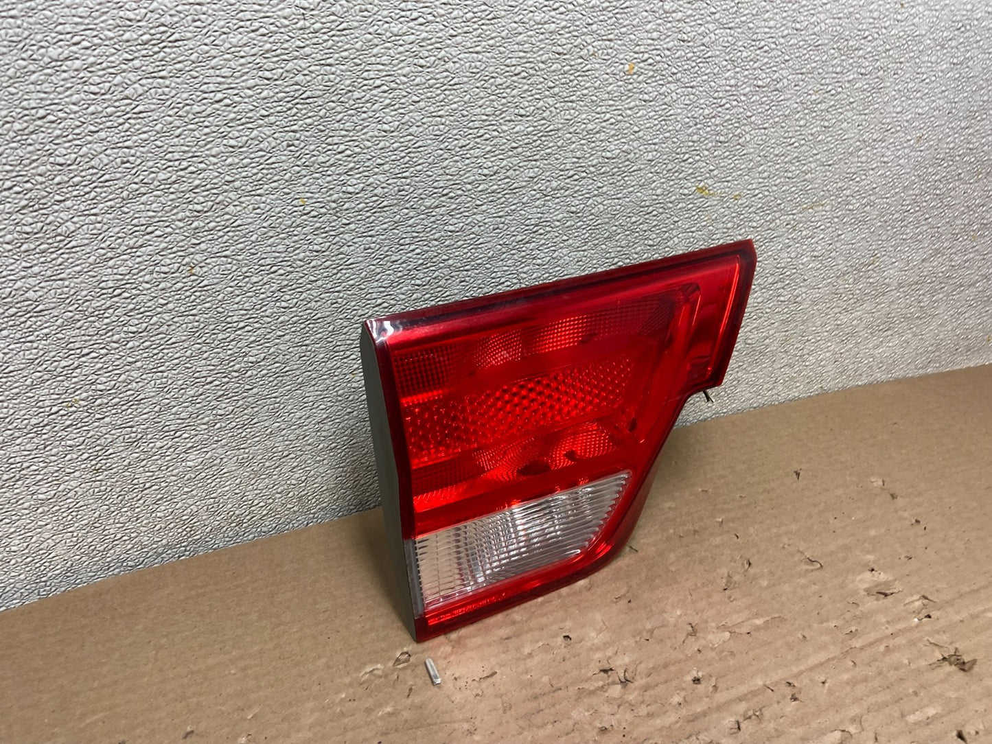 2011-2013 Jeep Grand Cherokee Left Driver Side Lh Inner Tail Light Oem AB1449 LK2